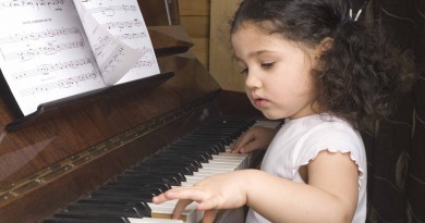 Crianças aprendizagem música