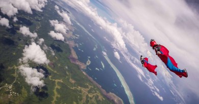 Wingsuit skydiving